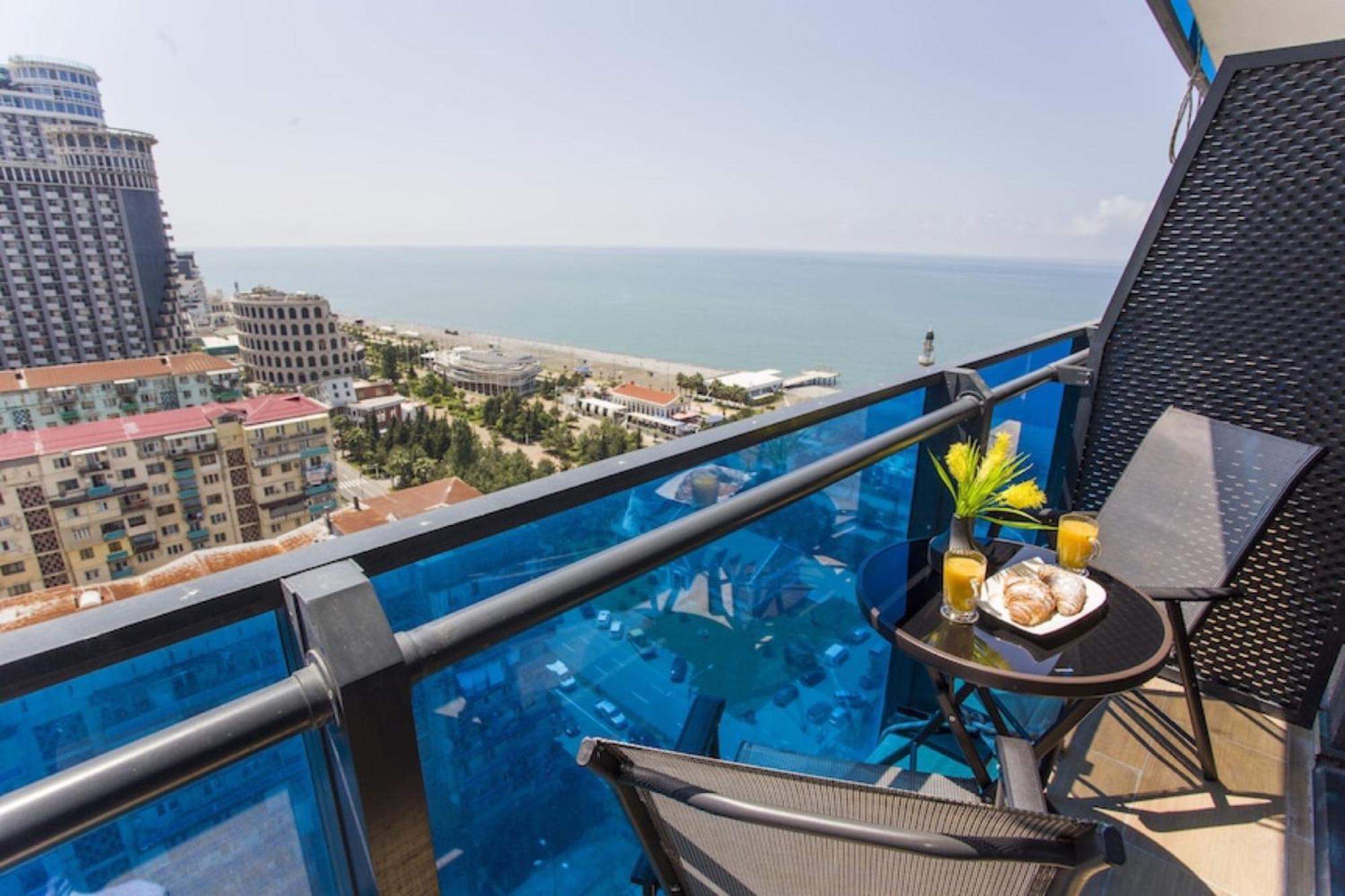 바투미 Sea View Orbi City 아파트 호텔 외부 사진